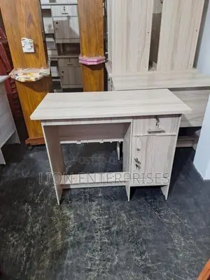 3×1.5 Ft Melamine Table