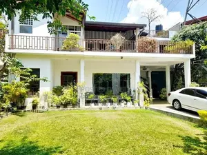 20 Peach Luxury House Rent Recidence Baththramull Palawatha