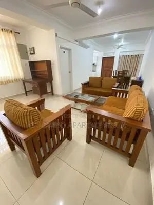 Colombo 05 , 03 BHK Fully Furnished Apartment Short-Term Rental