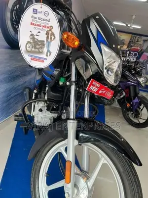 Bajaj CT100 2025