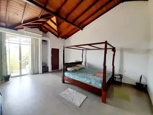 20 Peach Luxury House Rent Recidence Baththramull Palawatha