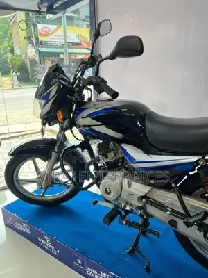 Bajaj CT100 2025