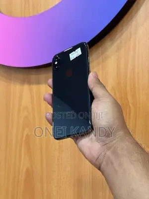Apple iPhone XS 64GB (Used)