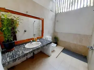 20 Peach Luxury House Rent Recidence Baththramull Palawatha