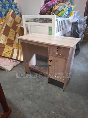 3ft Melamine Table