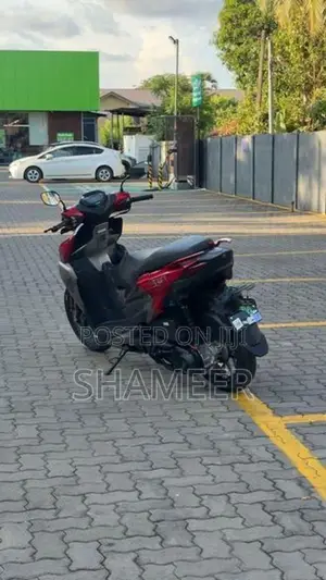 Hero XOOM 125R 2026