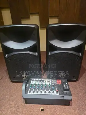 Yamaha SatgePas 400BT Portable PA System with Bluetooth