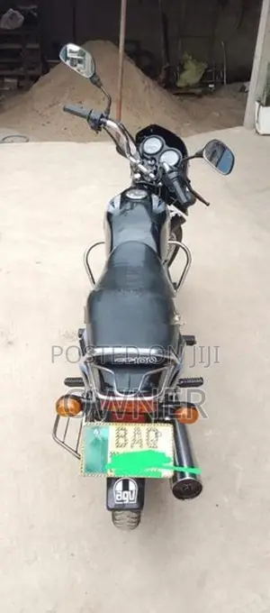 Bajaj CT100 2013