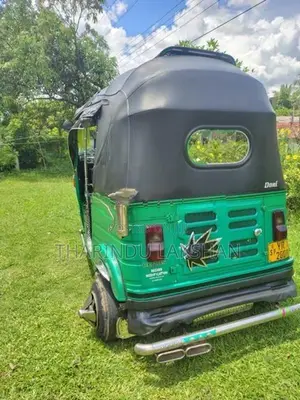 Bajaj RE 2011