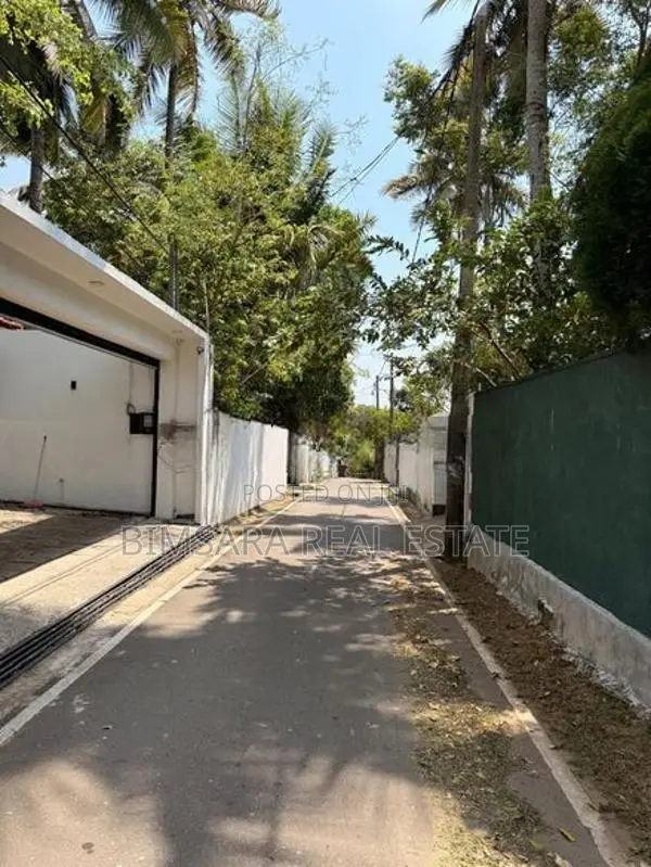 10 Perch Residential Land for Sale in Kadawatha - Kirillawala | SL1479