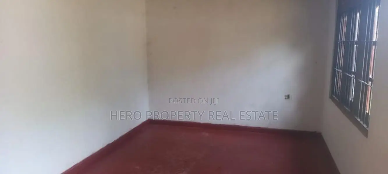 Valuable 10 P Land for Sale in Piliyandala