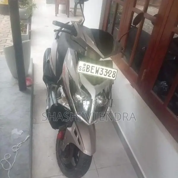 TVS Flame 2015