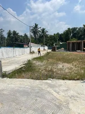 Land for Sale in Athurugiriya