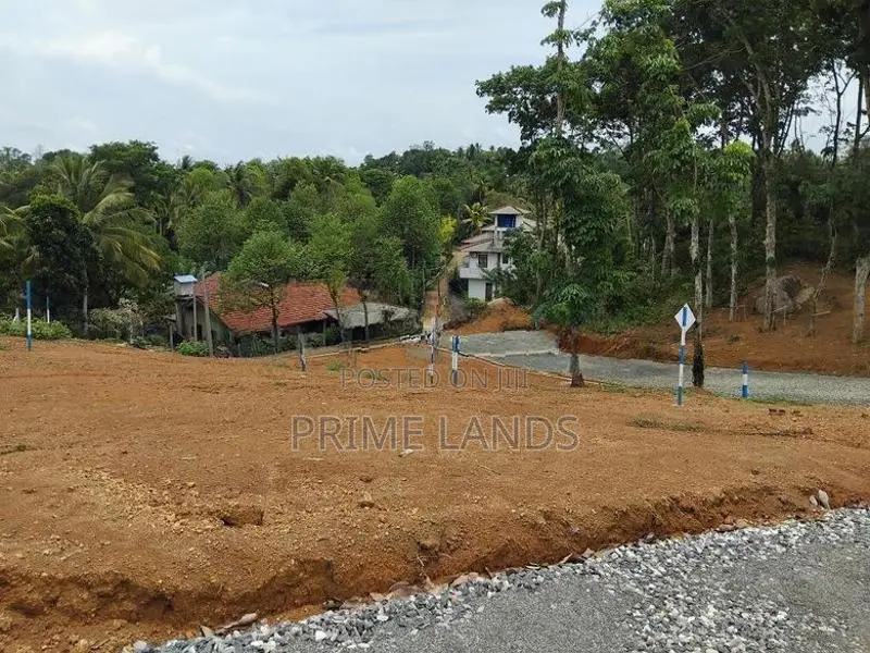 Land for Sale කලුතර