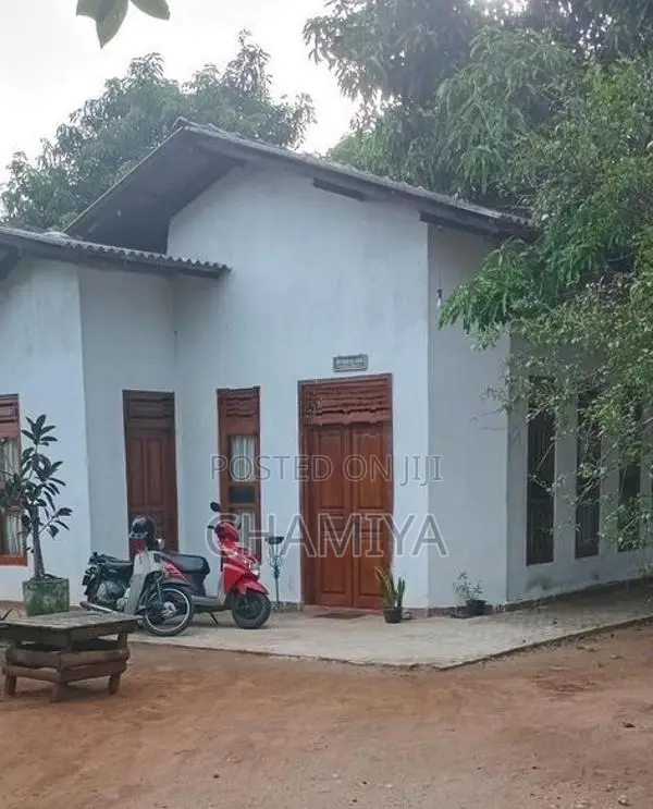 Land with House for Sale in Udawalawa
