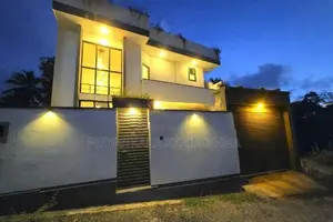 Brand New Mordern 2 Storied House in Diyagama