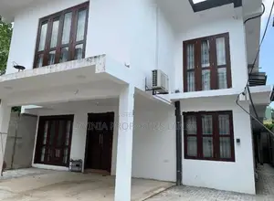 Luxury House for Sale – Jayanthipura, Battaramulla - ISU008H