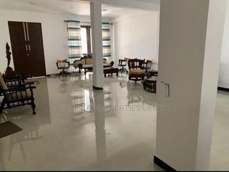 Luxury House for Sale – Jayanthipura, Battaramulla - ISU008H