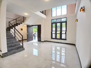 Brand New Mordern 2 Storied House in Diyagama