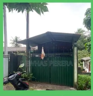 House sale delgoda kiribathgoda road mawaramandiya