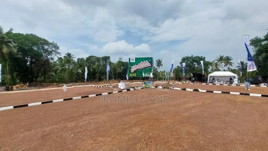 Valuable Land Near Moratuwa Cities M21