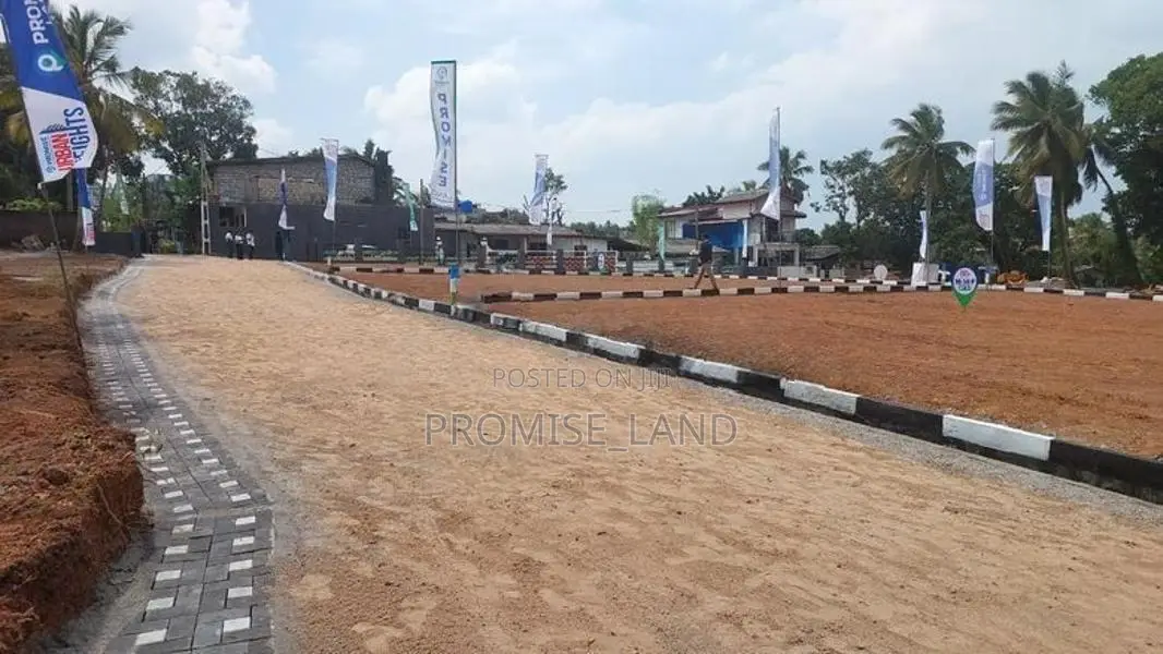 Premium Land for Sale – Close to Lyceum Old Galle Road M21
