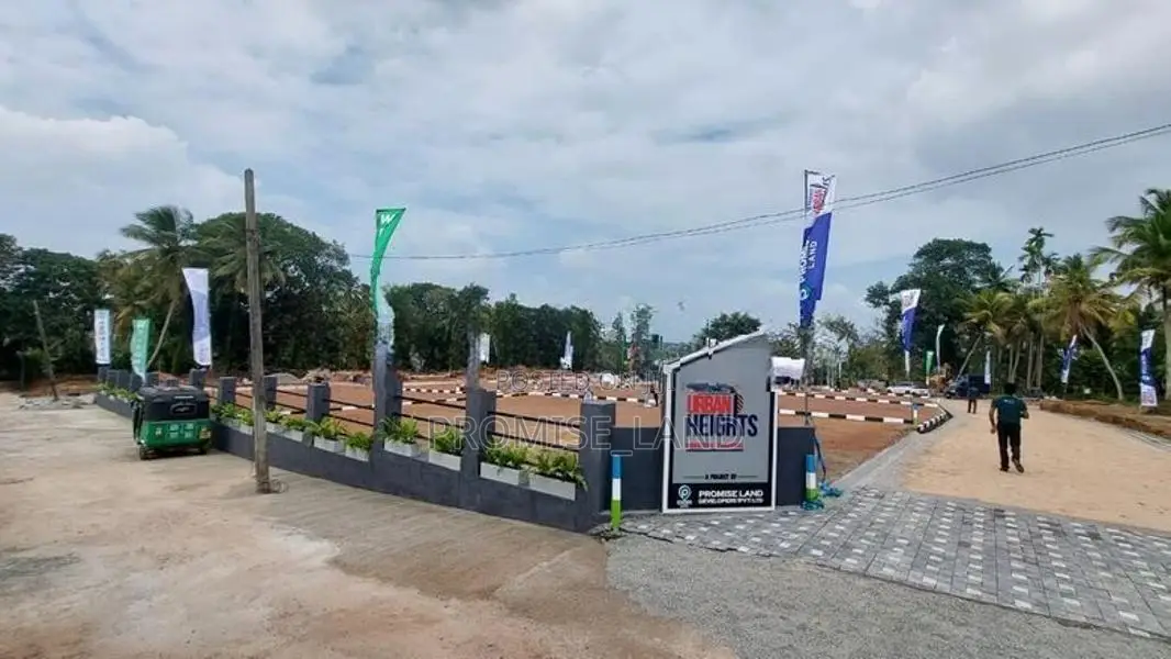 Valuable Land Near Moratuwa Cities M21