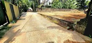 19.3 Perches Residential Bare Land For Sale Thalawathugoda