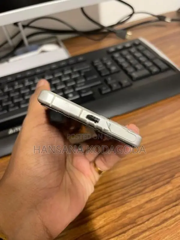 Sony Xperia 5 5G 128GB (Used)