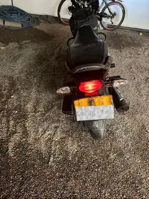 Bajaj Platina 100 ES 2018