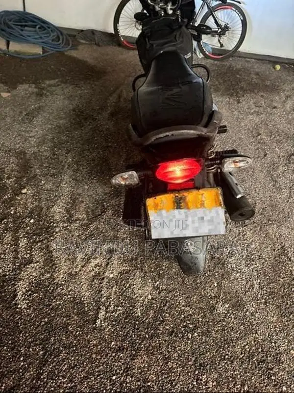 Bajaj Platina 100 ES 2018