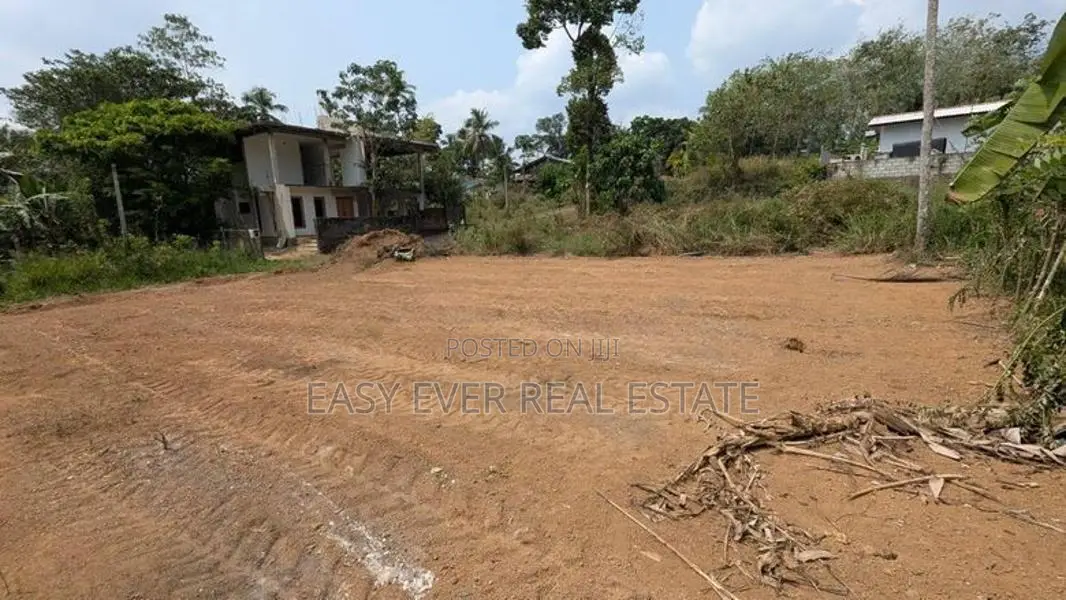 Land for Sale in Urapola