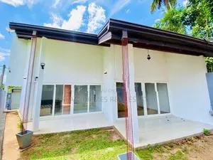 Single Story High Roof House for Sale in Athurugiriya Town