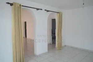 3 story building