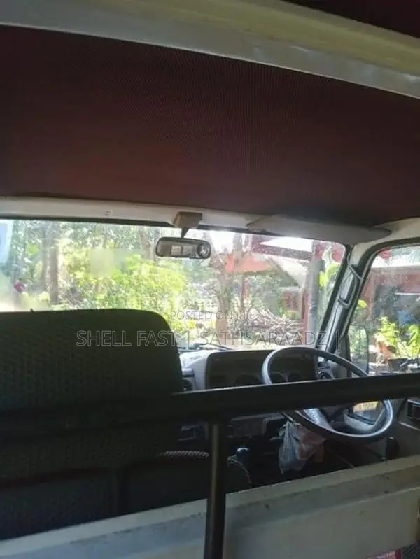 Toyota Dyan Van 1991