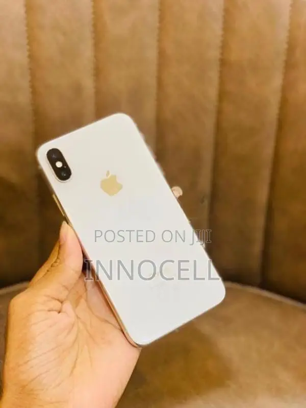 Apple iPhone X 64GB (Used)