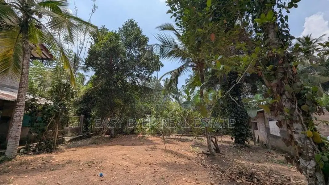 Land for Sale in Kalagedihena