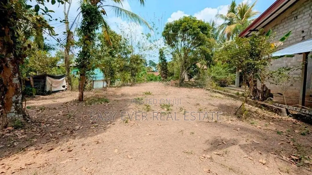 Land for Sale in Kalagedihena