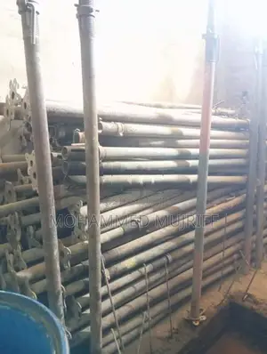 Adjustable Jacks with Scaffolding Planks
