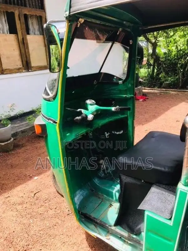 Bajaj RE 1997