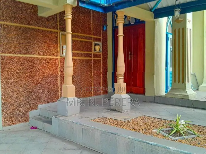 SEMI-FURNISHED GROUND FLOOR FOR RENT AT KALUBOWILA - NRE 58