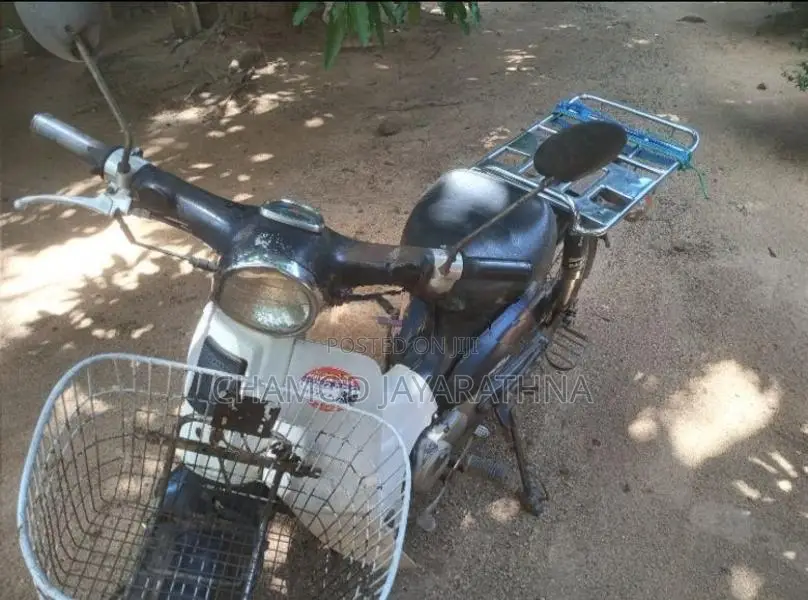 Honda Super Cub 2004