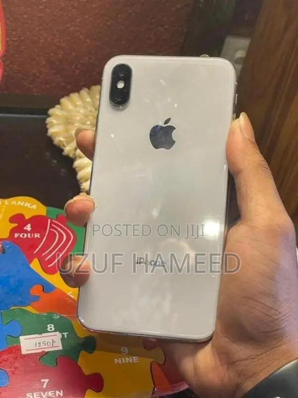 Apple iPhone X (Used)