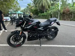Bajaj Pulsar N160 2025
