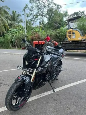 Bajaj Pulsar N160 2025
