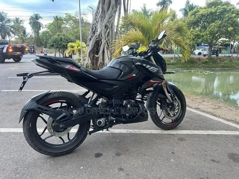 Bajaj Pulsar N160 2025
