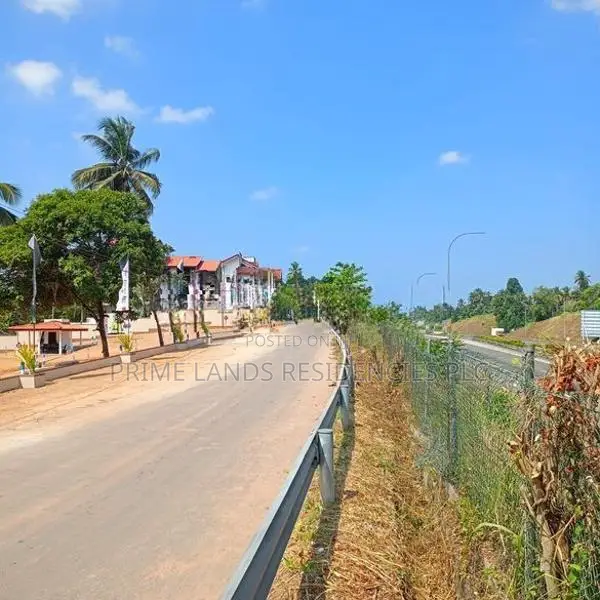 Land for Sale in Kadawatha