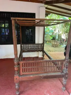 පබලියන් ඇද.