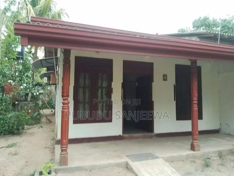 House with Land for Sale in Gampaha