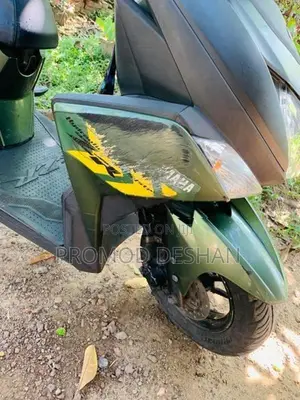 Yamaha RayZR 2017